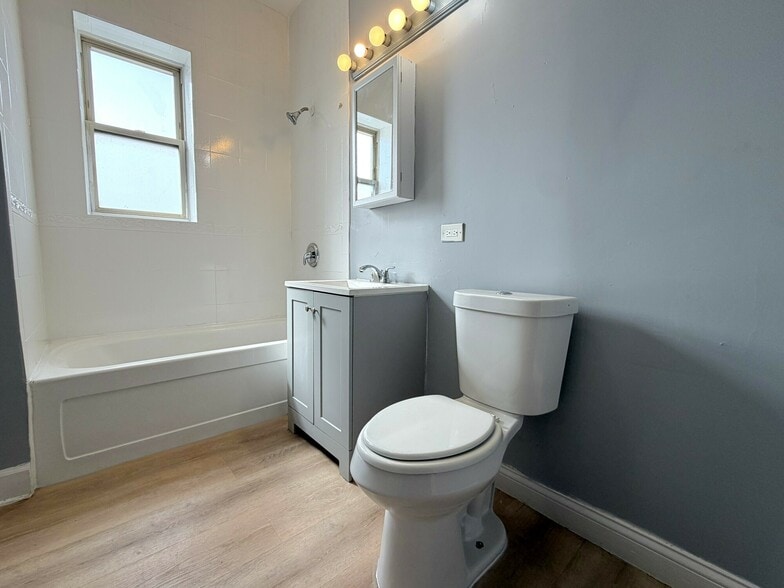 More Photos Of 6128 S Prairie Ave, Chicago Apartments For Sale