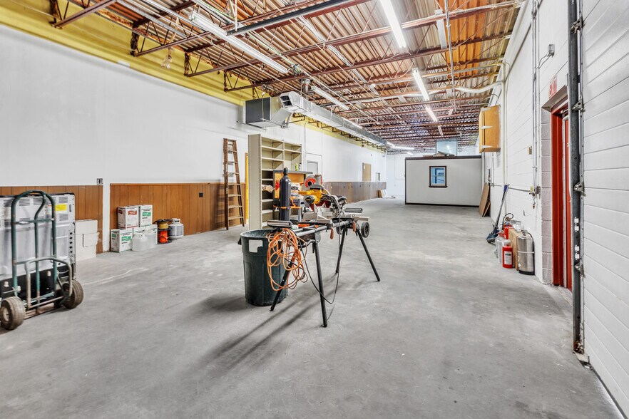 More Photos Of 96A Mainline Dr, Westfield Warehouse For Lease