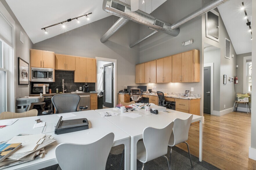 More Photos Of 1400 5th Ave N, Nashville Loft Creative Space For Lease