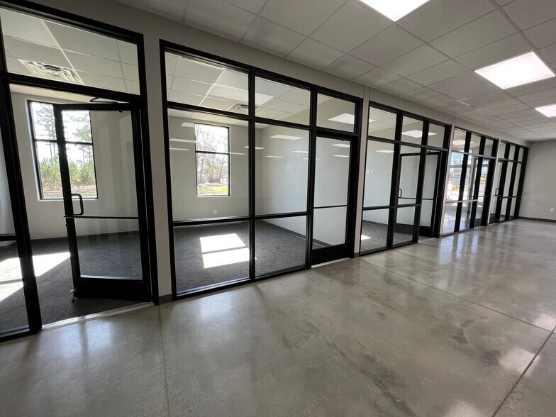 More Photos Of 192 Oakland Pky, Leesburg Office For Lease