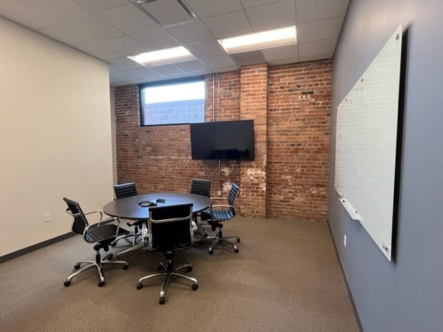More Photos Of 1816 Walnut St, Kansas City Office For Sale