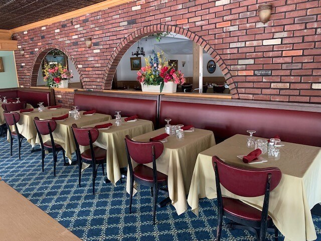 More Photos Of 429 Canada St, Lake George Restaurant For Sale