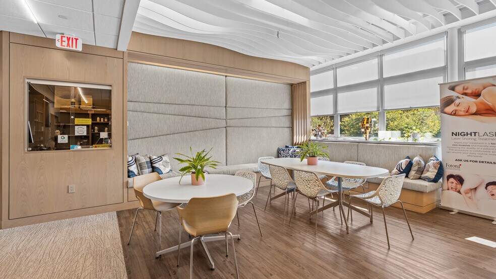 More Photos Of 111 Chestnut St, Providence Office For Lease