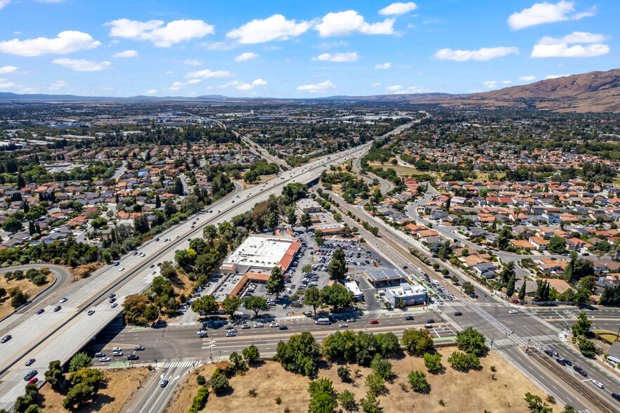 More Photos Of 1699 N Capitol Ave, San Jose Freestanding For Lease