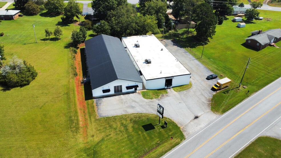 Primary Photo Of 1017-1019 Powdersville Rd, Easley Warehouse For Sale