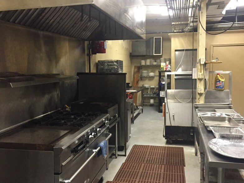 More Photos Of 3116 Brainerd Rd, Chattanooga Freestanding For Sale