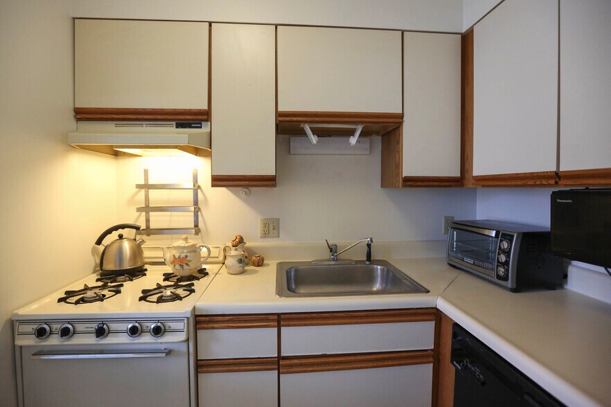 More Photos Of 109 N Cayuga St, Ithaca Apartments For Sale