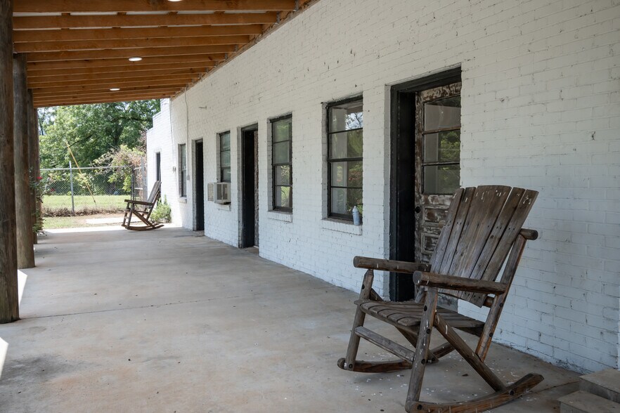 More Photos Of 577 Main st, Lexington Flex For Sale