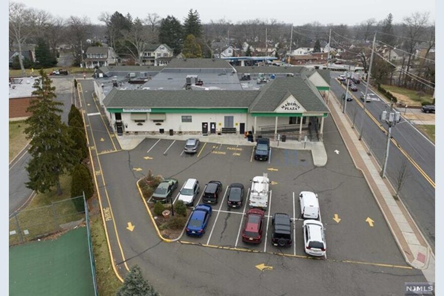 Primary Photo Of 185 D, New Milford Storefront Retail Office For Lease
