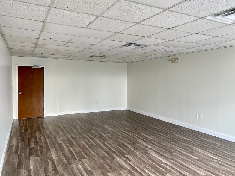 More Photos Of 853 State Road 436, Casselberry Office For Lease