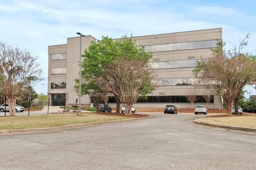 More Photos Of 215 Wynn Dr, Huntsville Office For Sale