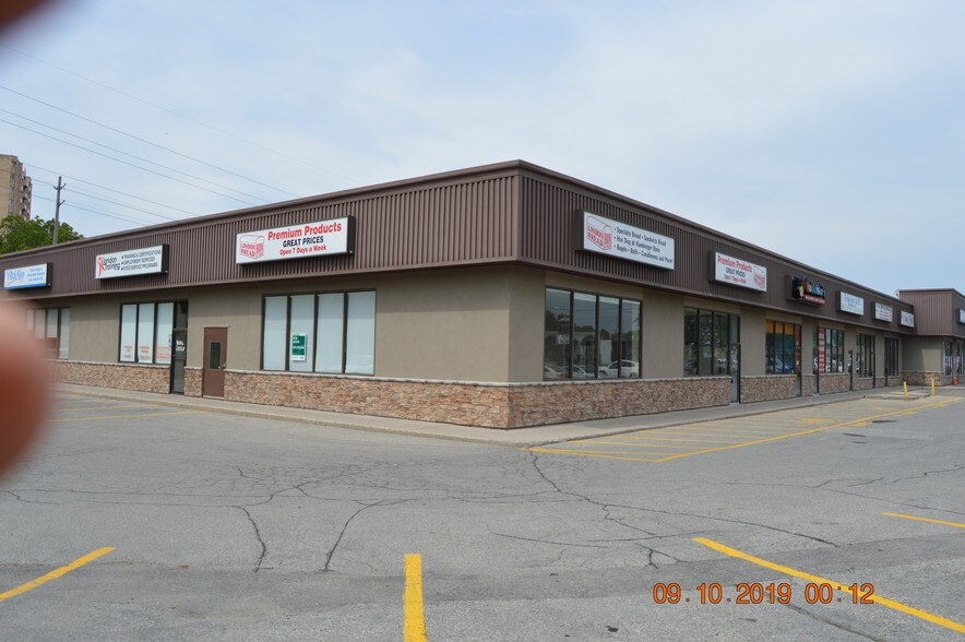 More Photos Of 317 Adelaide St S, London Storefront For Lease