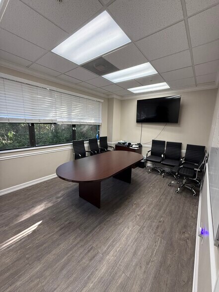 More Photos Of 3573 Plover Ave, Naples Manufacturing For Sale