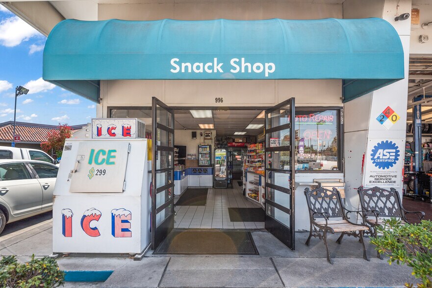 More Photos Of 996 W Evelyn Ave, Sunnyvale Service Station For Sale