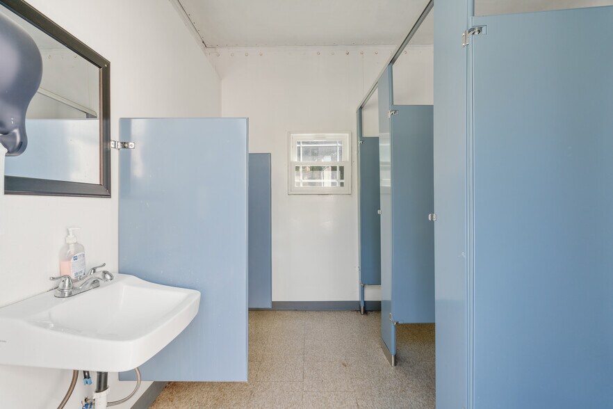 More Photos Of 37400 Falling Springs Rd, Yucaipa Religious Facility For Sale