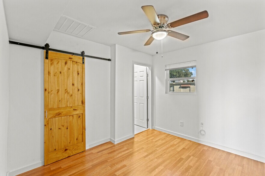 More Photos Of 101 S Allen Genoa Rd, South Houston Apartments For Sale