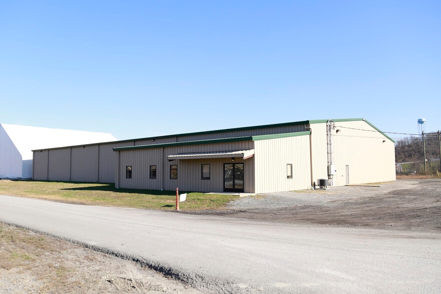More Photos Of 255 S Plant St, Morgantown Distribution For Lease