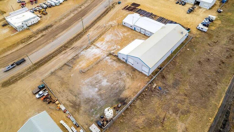 More Photos Of 800 S Railway Ave W, Drumheller Industrial For Lease