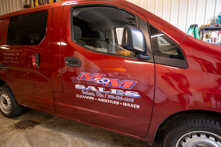 More Photos Of 3470 Belmont St, Bellaire Auto Salvage Facility For Sale