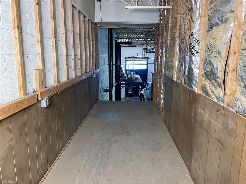 More Photos Of 8110 Lake Ave, Cleveland Manufacturing For Sale