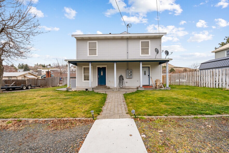 More Photos Of 140 S Chase St, Heppner Apartments For Sale
