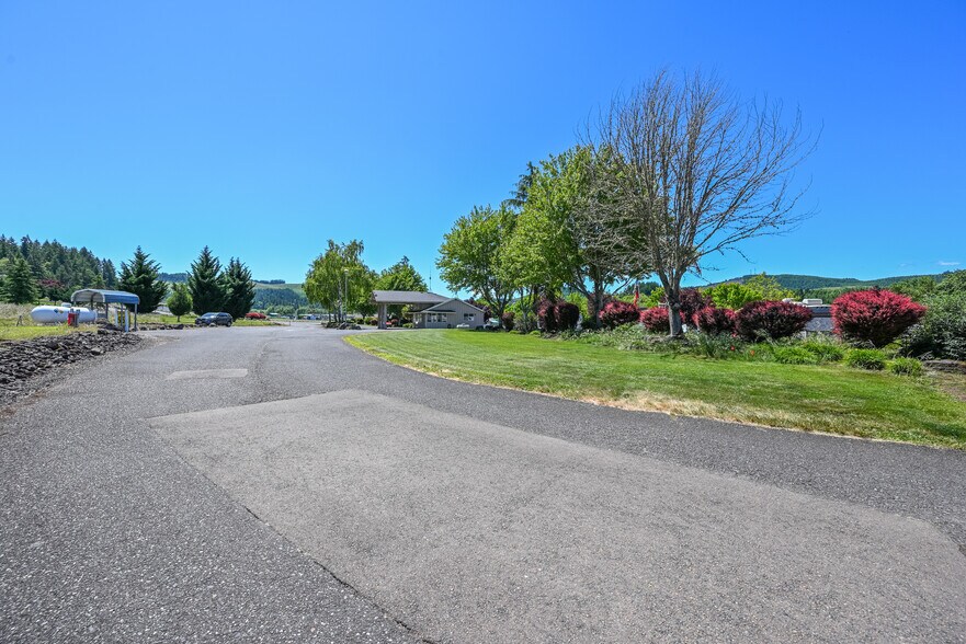 More Photos Of 1120 John Long Rd, Oakland Manufactured Housing Mobile Home Park For Sale