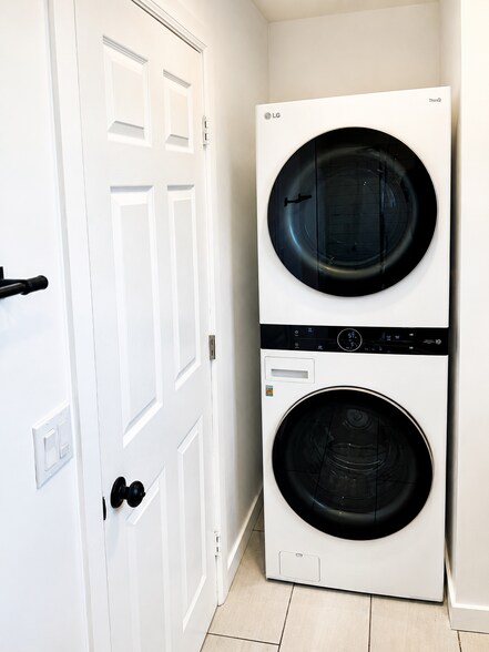More Photos Of 2819 3rd Ave, Los Angeles Apartments For Sale