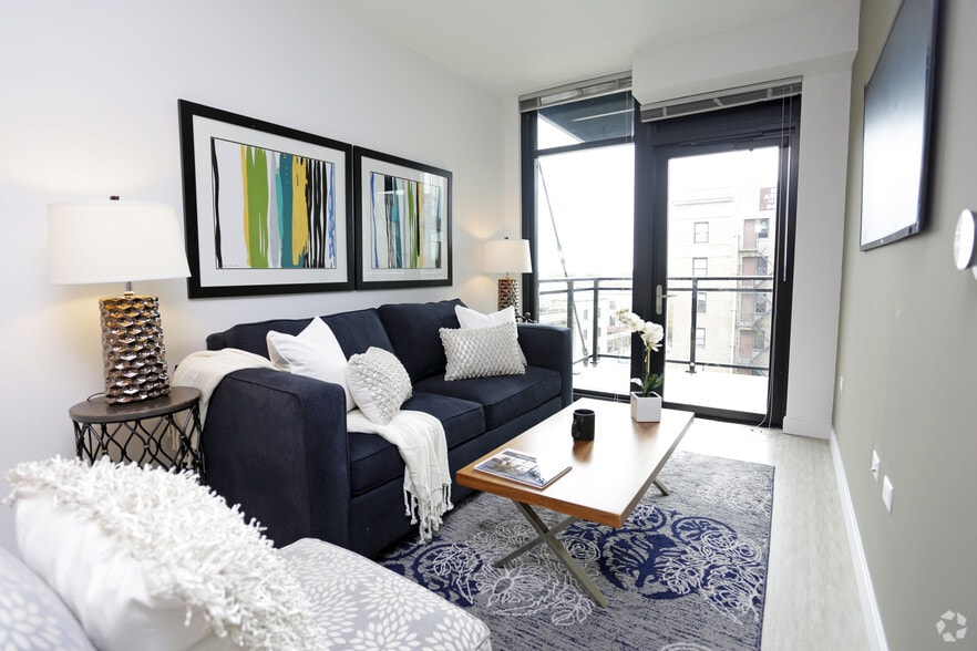 More Photos Of 847 Chicago Ave, Evanston Apartments For Lease