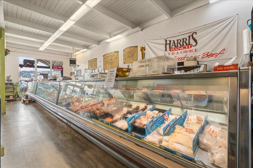 More Photos Of 70 - 74 Manor Drive w, Pacifica Storefront For Sale