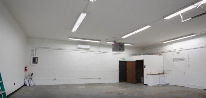 More Photos Of 776 W Baseline Rd, Lafayette Warehouse For Lease