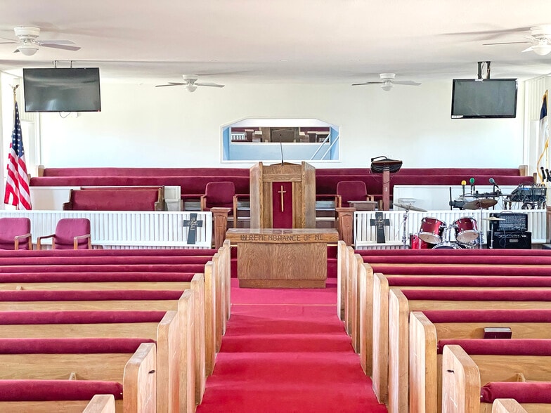 More Photos Of 1567 S Reservoir St, Pomona Religious Facility For Sale