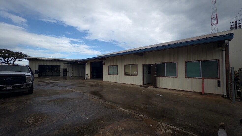 More Photos Of 500 Alakawa St, Honolulu Warehouse For Lease