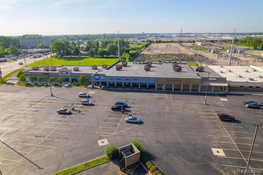 More Photos Of 4705 Conner St, Detroit General Retail For Lease