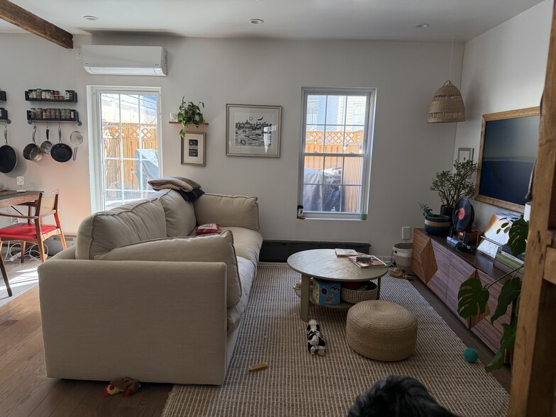 More Photos Of 117 Berry St, Brooklyn Storefront Retail Residential For Sale