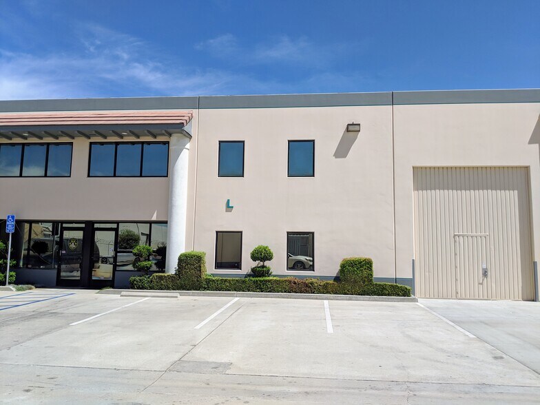 More Photos Of 11137 E Rush St, South El Monte Manufacturing For Lease