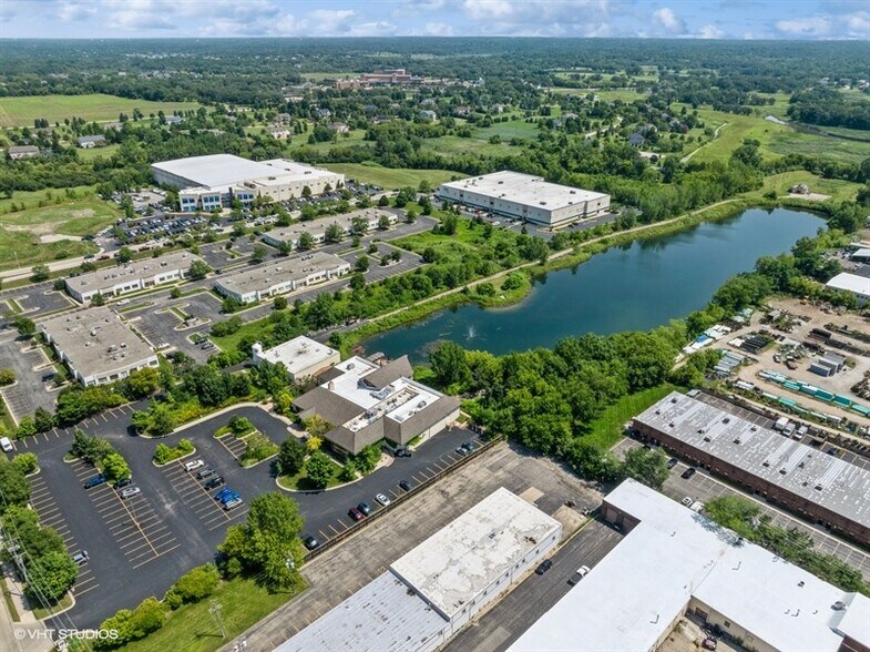 More Photos Of 22221 N Pepper Rd, Lake Barrington General Retail For Sale