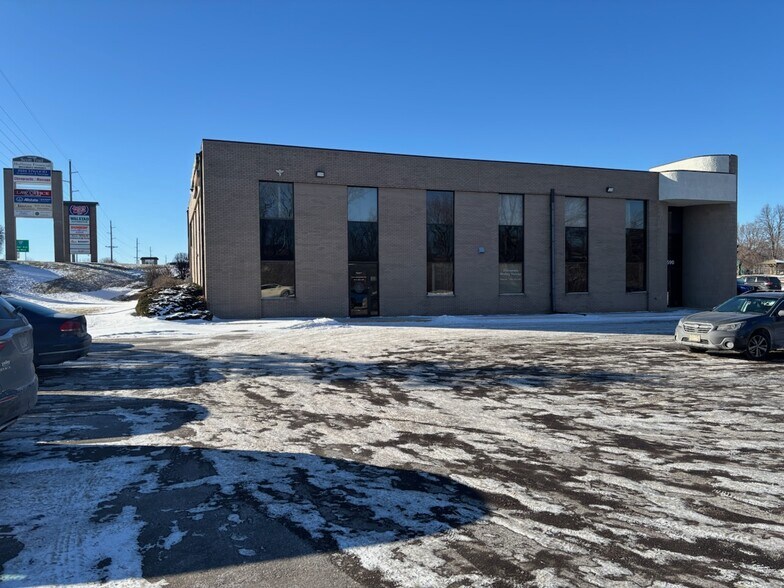 More Photos Of 4580 Scott Trl, Eagan Unknown For Lease