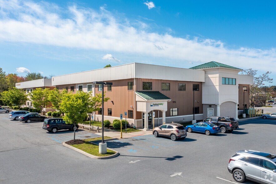 Primary Photo Of 11 Marshall Rd, Wappingers Falls Medical For Lease