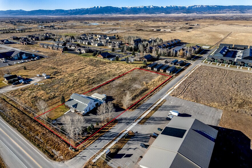 More Photos Of 535 Moraine Ct, Driggs Storefront Retail Residential For Lease