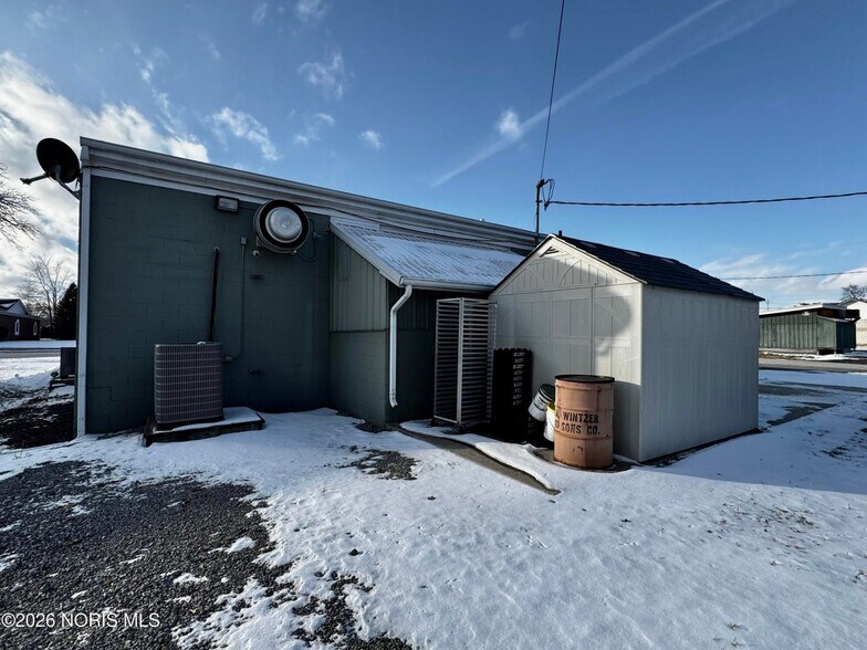 More Photos Of 301 S Defiance St, Stryker Auto Repair For Sale