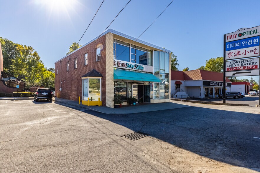 More Photos Of 5145 Buford Hwy NE, Doraville Freestanding For Lease