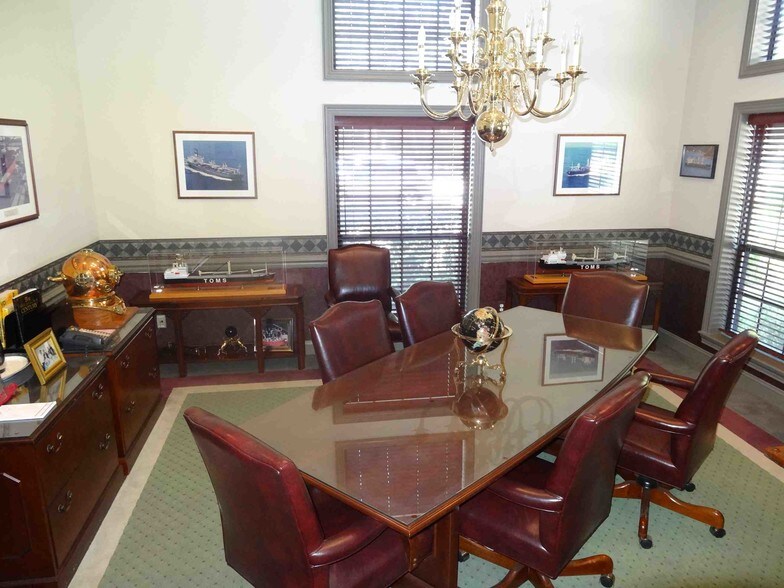 More Photos Of 3565 Cardinal Point Dr, Jacksonville Office For Lease