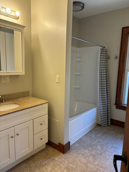 More Photos Of 163 S 17th St, Columbus Multifamily For Sale