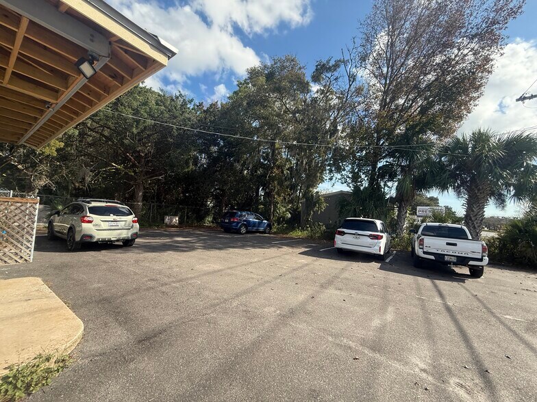 More Photos Of 850914 US Highway 17, Yulee Freestanding For Lease