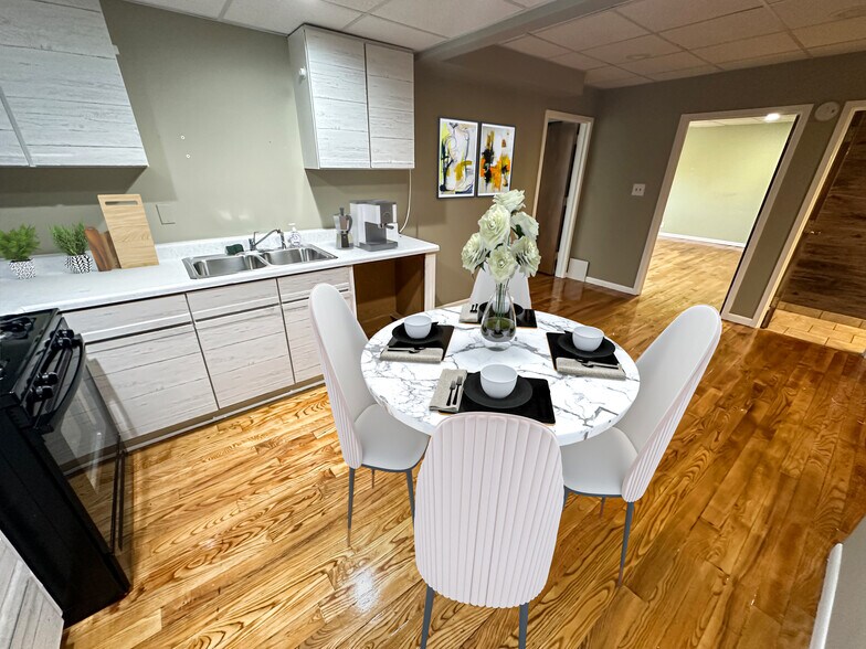 More Photos Of 1235 W Belmont Ave, Chicago Storefront Retail Office For Lease