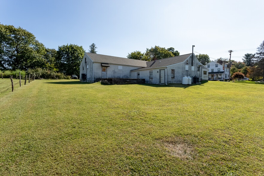 More Photos Of 1401 S Whitford Rd, West Chester Storefront Retail Residential For Sale