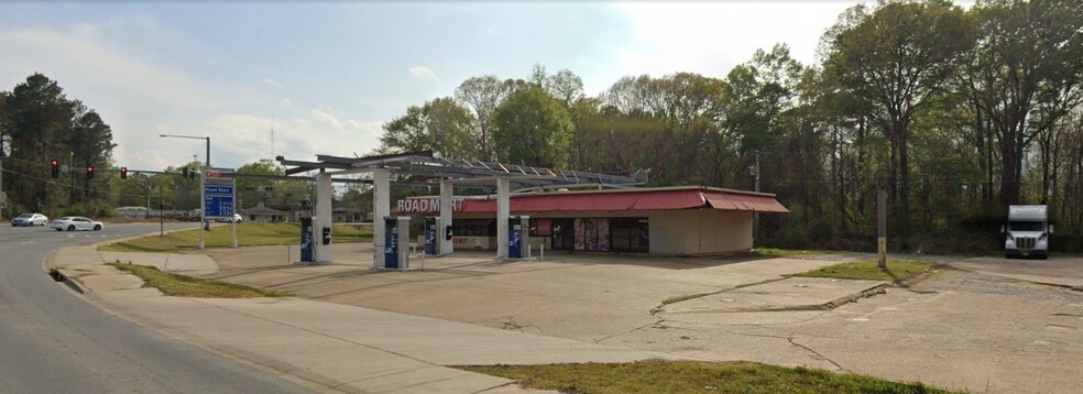 More Photos Of 101 Fairview Rd, Crossett Service Station For Sale