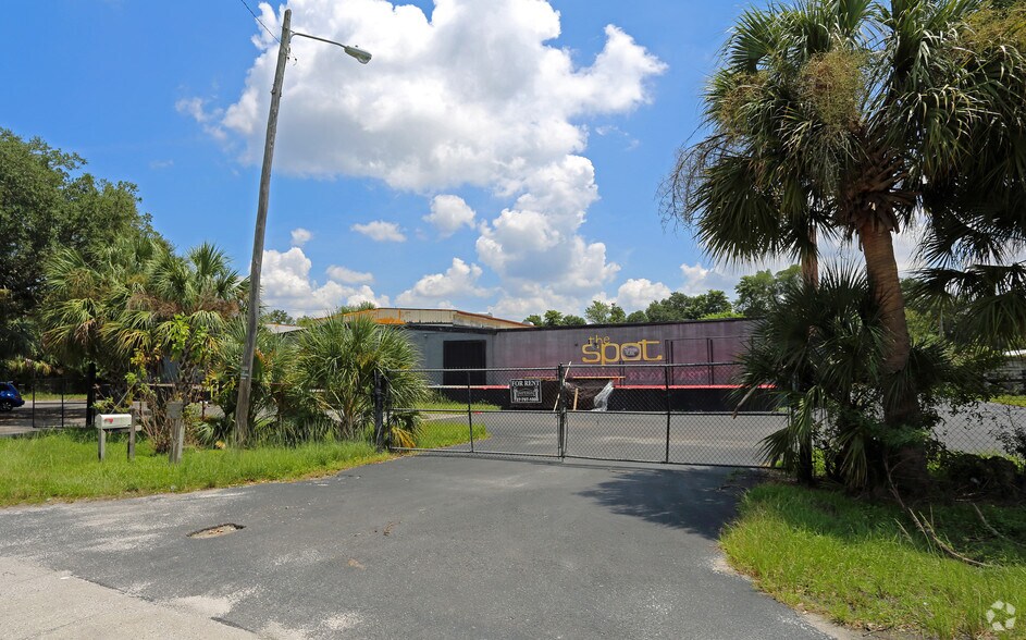 More Photos Of 4214 W Virginia Ave, Tampa Warehouse For Lease