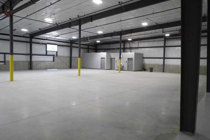 More Photos Of 50 June St, Leominster Industrial For Lease
