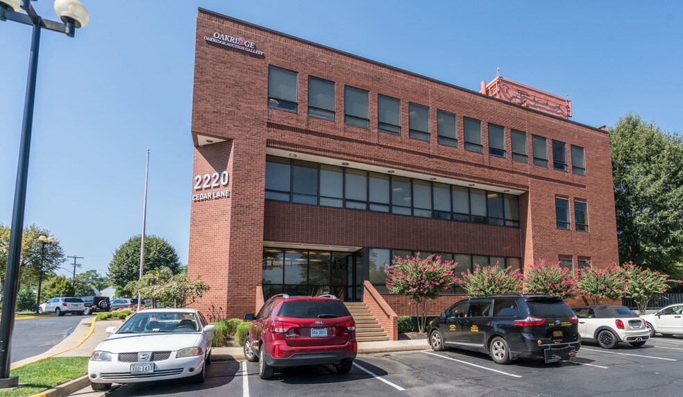 More Photos Of 2220 Cedar Ln, Vienna Office For Lease